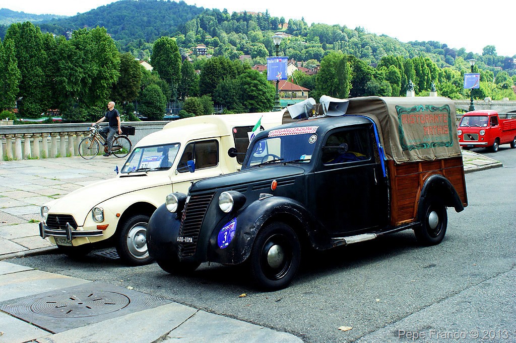 Torino-11-6-2011-Fiat-1100-e-Citroen-Diane-furgone.jpg