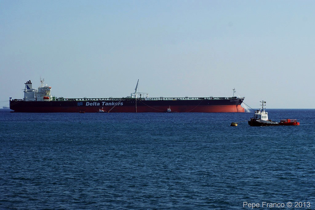 Delta-Poseidon-Savona-13-ottobre-2011.jpg