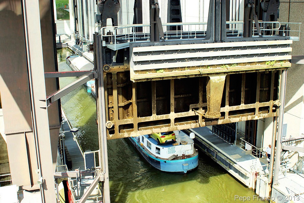 La-Louviere-Nuovo-impianto-di-sollevamento-battelli-26-luglio-2010-15.jpg