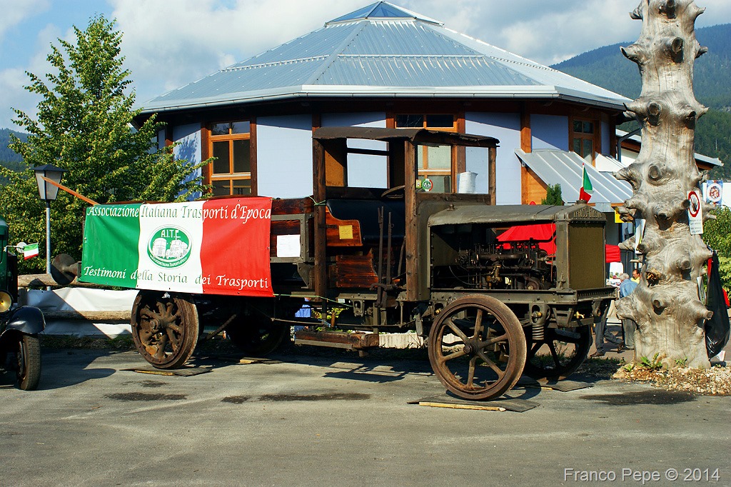 Autotrattore-Fross-Buessing-San-Felice-BZ-3-agosto-2014.jpg