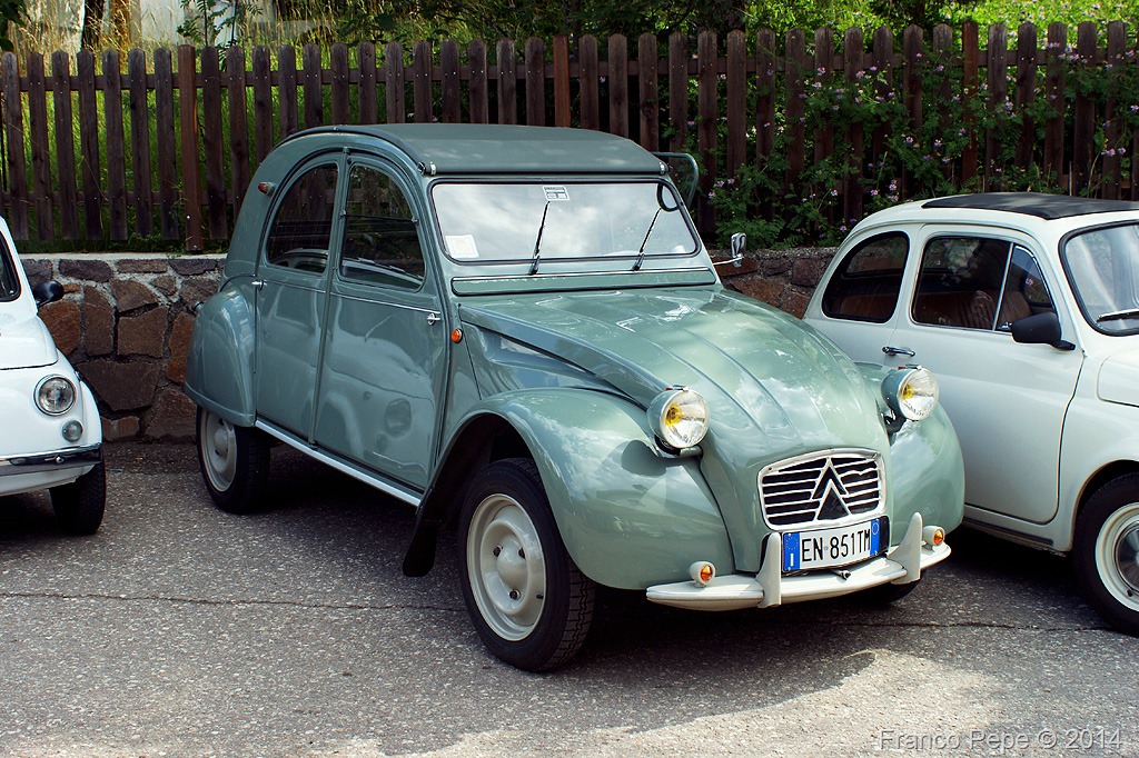 Citroen-2-CV-Senale-BZ-3-agosto-2014.jpg
