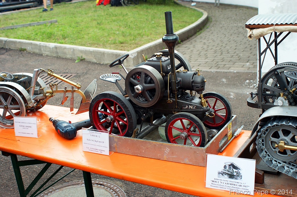 Modello-trattore-Lanz-HL-12-Senale-BZ-3-agosto-2014.jpg