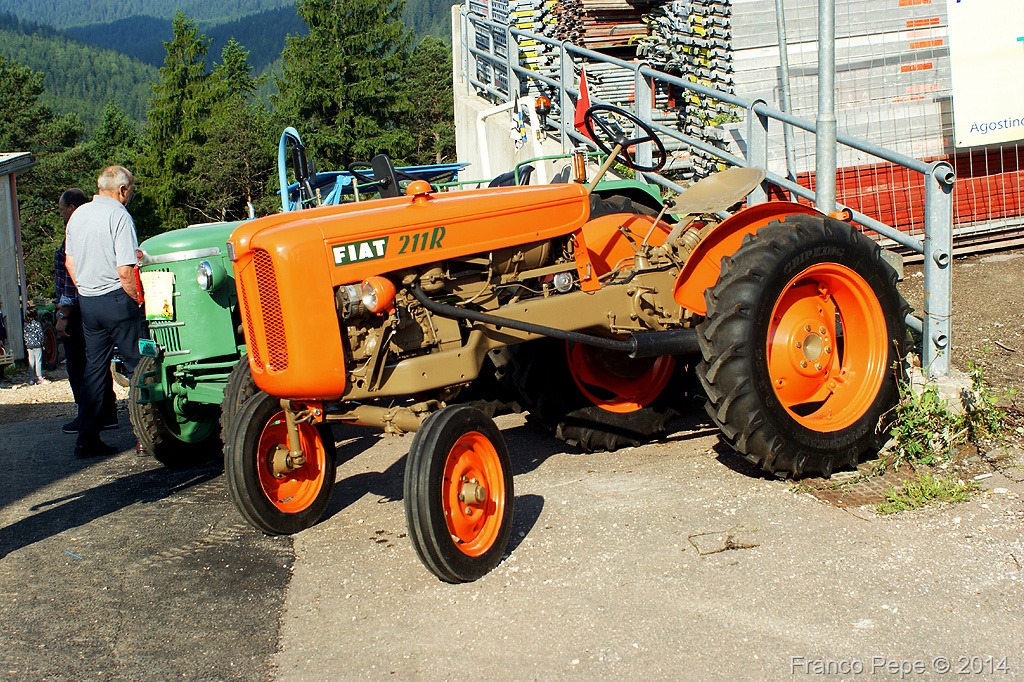 Trattore-FIAT-211-R-Senale-BZ-2-agosto-2014-1.jpg