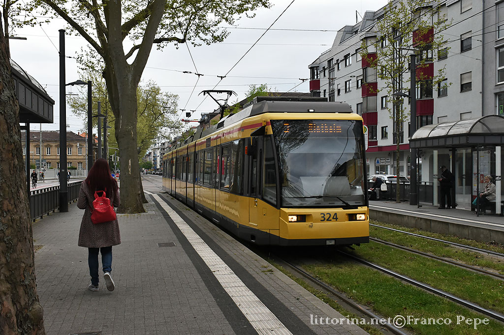 AVG tram 324 – Ostendstraße – Karlsruhe (D) – 23 aprile 2022 ...